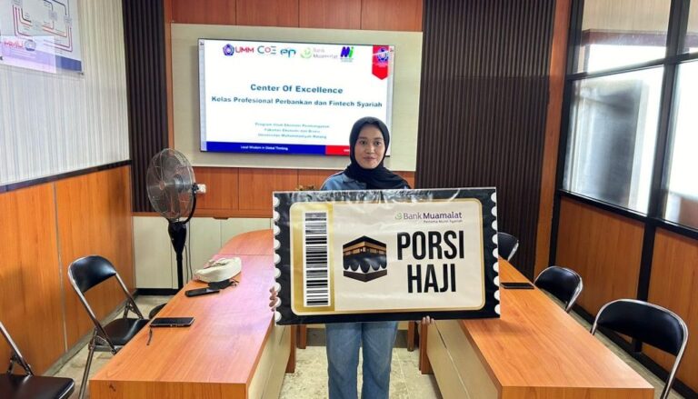Mahasiswa Prodi Ekonomi Pembangunan UMM Berprestasi Dapat Reward Naik Haji